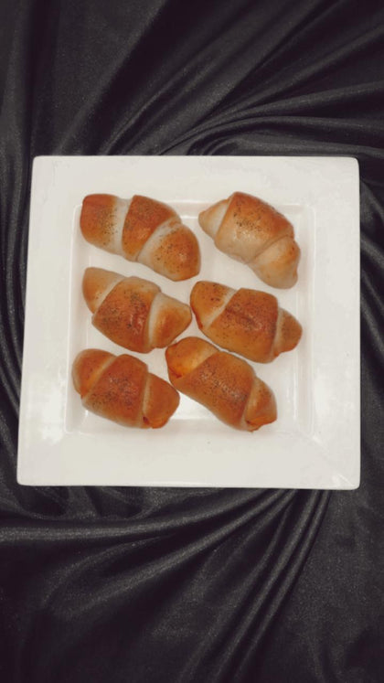 Mini steak croissants 6pcs